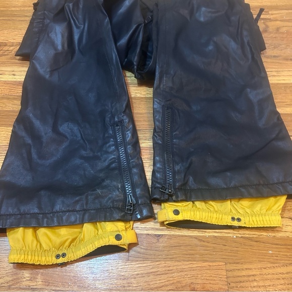 B by Burton Snowboard Ski Pants Black with Yellow Lining Mens Small - Picture 6 of 10
